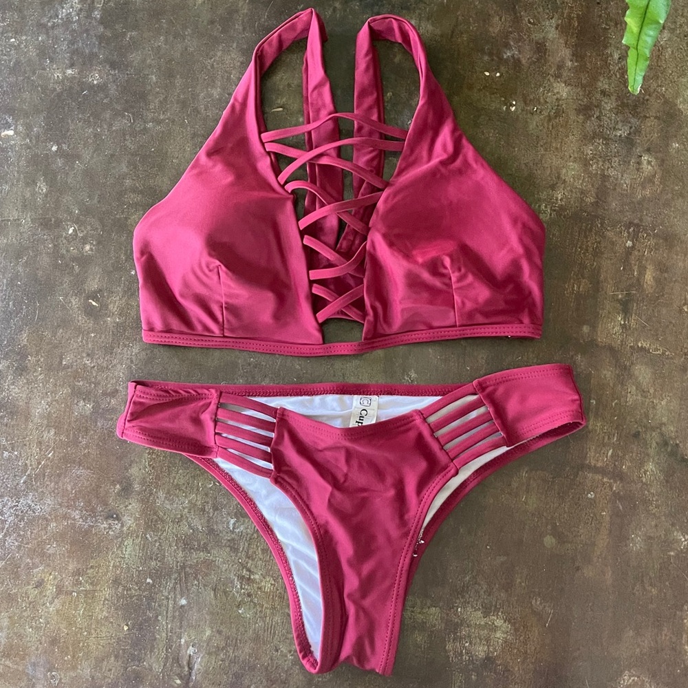 Cupshe Bathing suit (small)